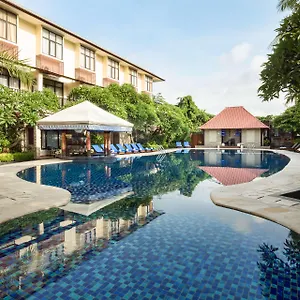 Курортный комплекс Western Kuta ****