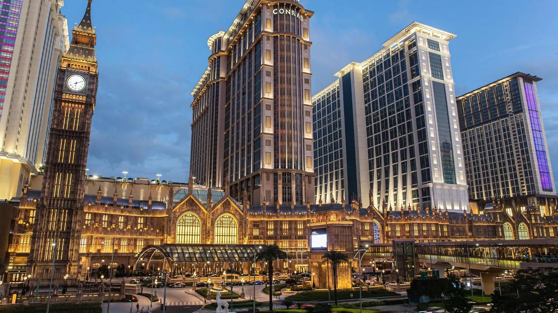 Conrad Macao Hotel 5*, Makaó